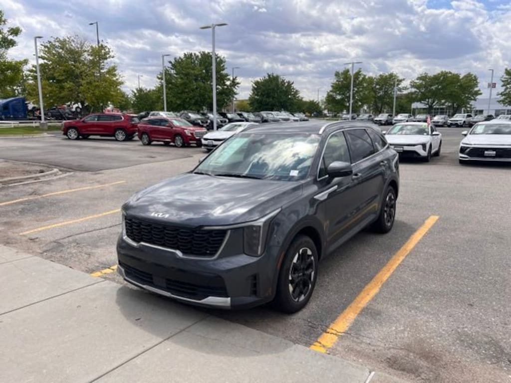 Used 2024 Kia Sorento S SUV