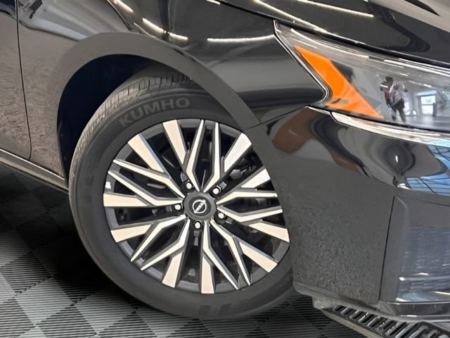 2025 Nissan Altima SV - Photo 26