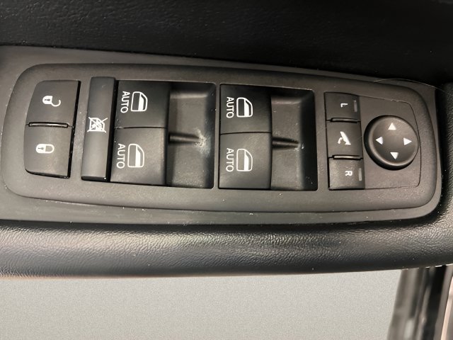 2025 Chrysler Pacifica Limited - Photo 28