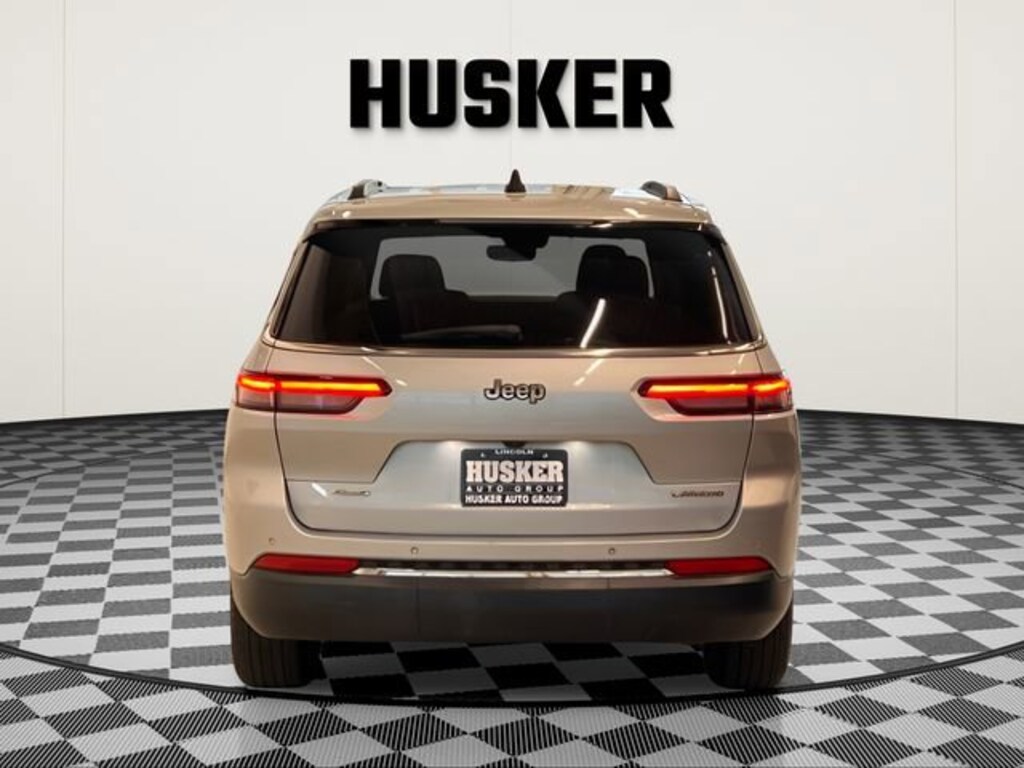 Used 2023 Jeep Grand Cherokee L Laredo 4x4 SUV