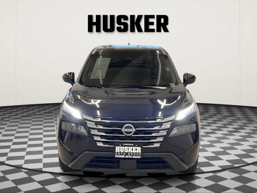 Used 2025 Nissan Rogue SV Intelligent AWD SUV