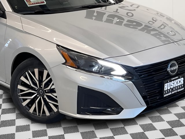 2025 Nissan Altima SV - Photo 19
