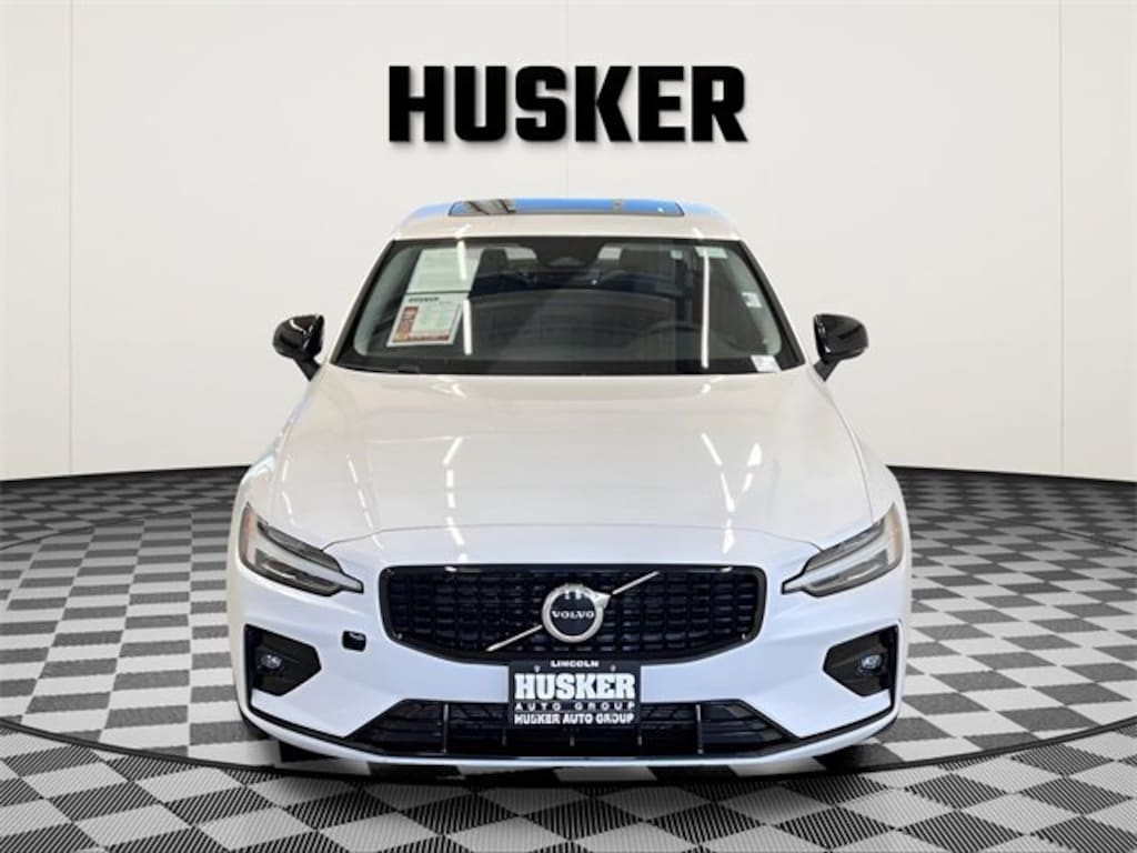 Used 2024 Volvo S60 Core Dark Theme