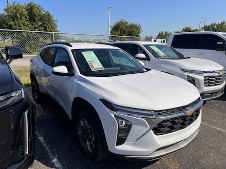 2025 Chevrolet Trax LT SUV