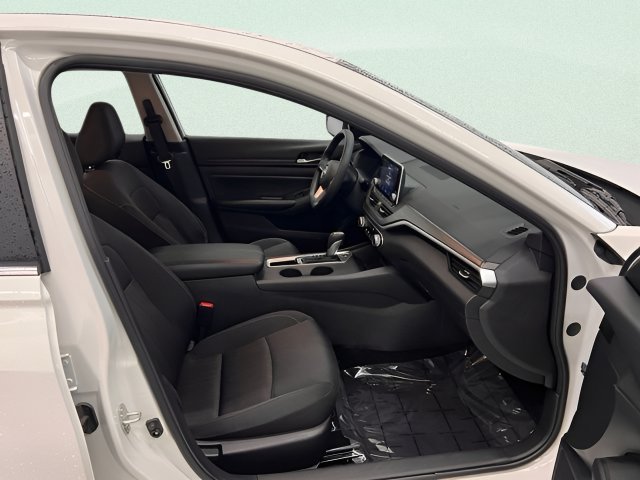2025 Nissan Altima SV - Photo 8