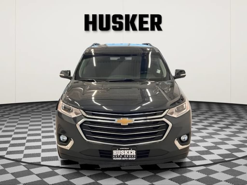 Used 2021 Chevrolet Traverse LT Cloth SUV