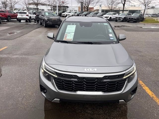 Gray 2025 Kia Seltos S FWD SUV / Crossover Front-Wheel Drive Automatic