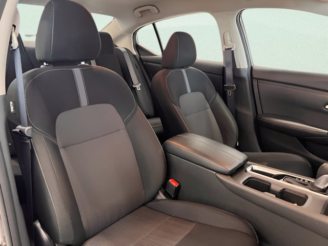 2025 Nissan Sentra SV - Photo 13