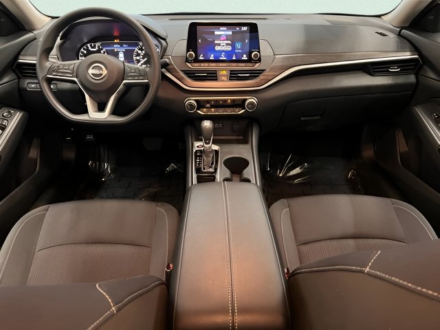 2025 Nissan Altima SV - Photo 14