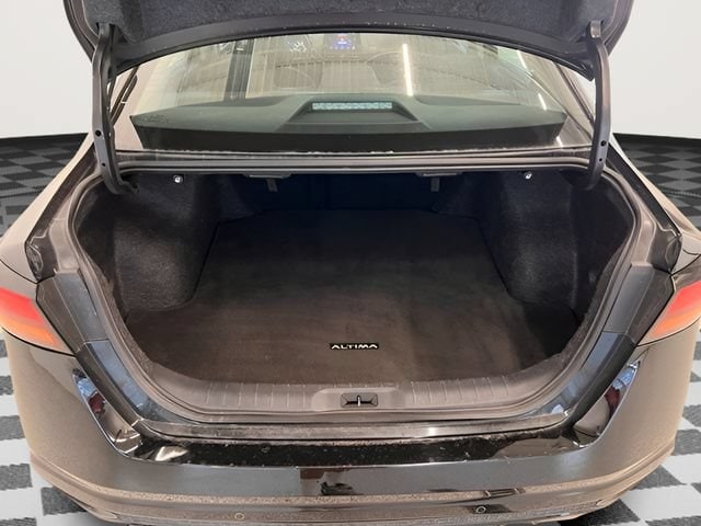 2025 Nissan Altima SV - Photo 9