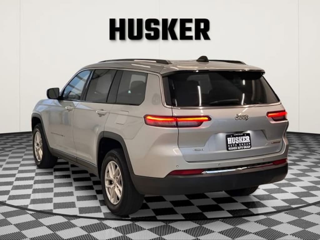 Used 2023 Jeep Grand Cherokee L Laredo 4x4 SUV