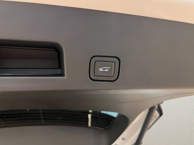 2026 Buick Enclave Preferred - Photo 8