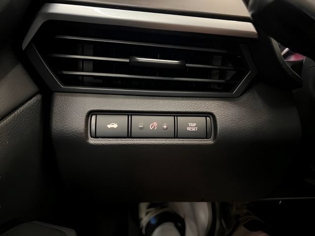 2025 Nissan Altima SV - Photo 15