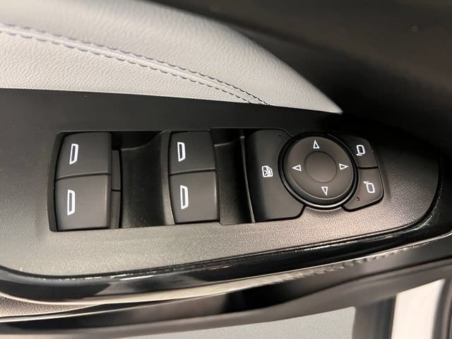 2025 Chevrolet Trax LT - Photo 16