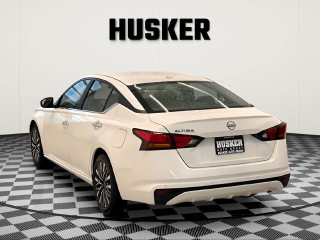 2025 Nissan Altima SV - Photo 7