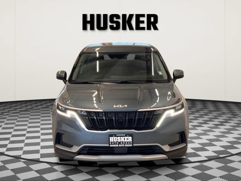 Used 2024 Kia Carnival MPV EX Minivan