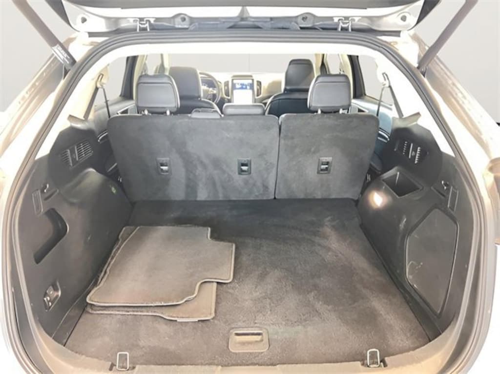 Used 2022 Ford Edge Titanium