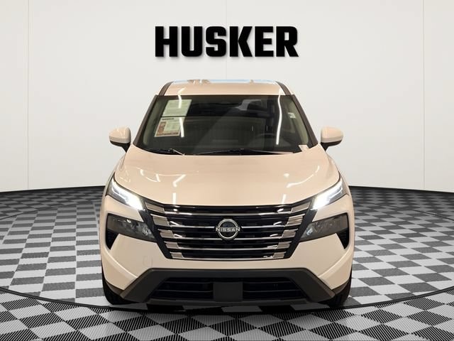 2026 Nissan Rogue SV - Photo 3
