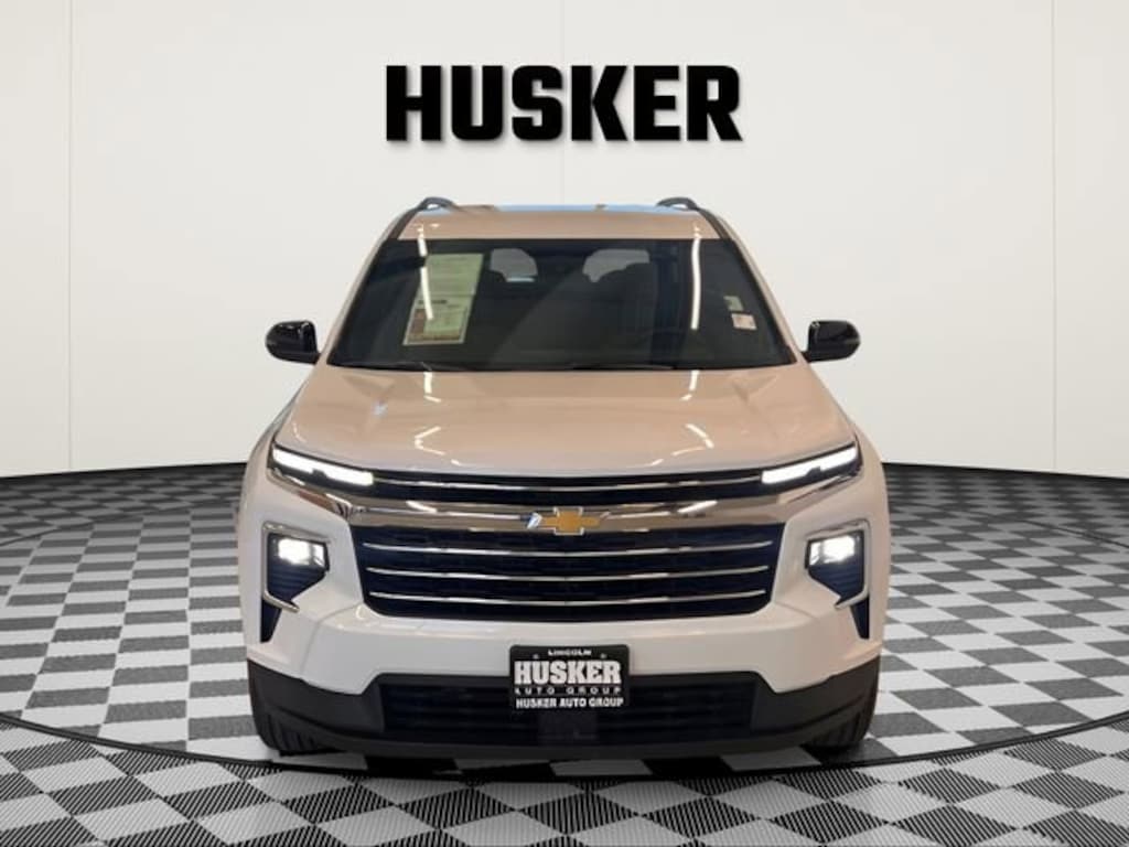 Used 2025 Chevrolet Traverse LT SUV