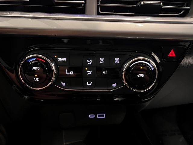 2025 Chevrolet Trax LT - Photo 26