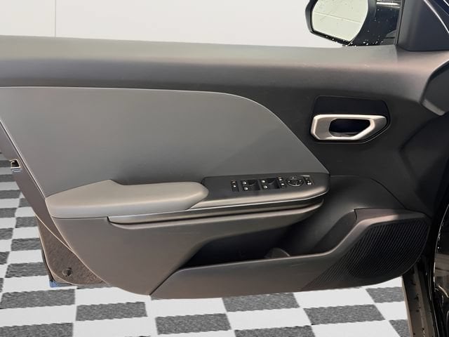 2025 Kia K4 LXS - Photo 14