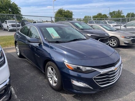 2022 Chevrolet Malibu LT Car