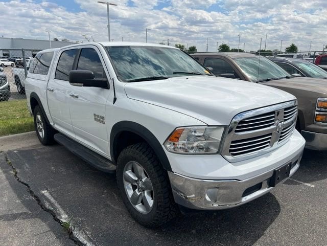 2015 RAM 1500 Big Horn/Lone Star 4x4 Crew Cab's photo