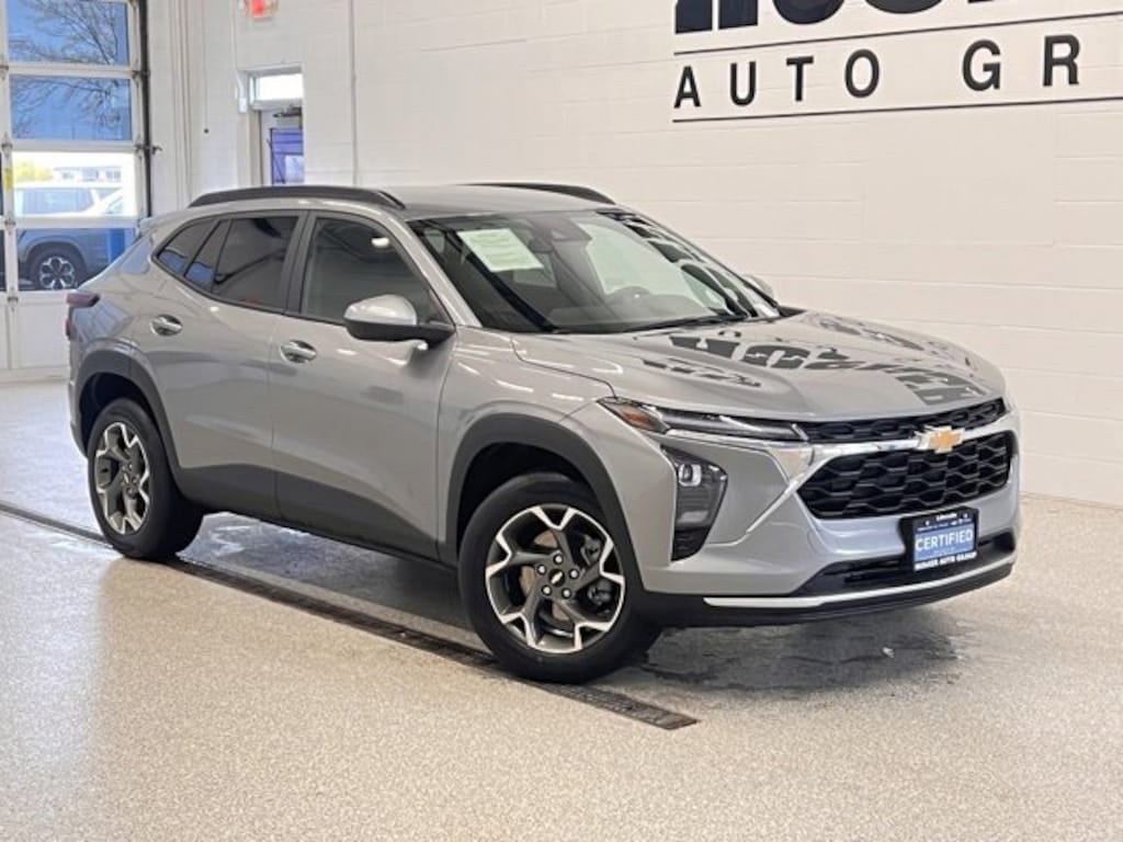 Certified 2025 Chevrolet Trax LT SUV