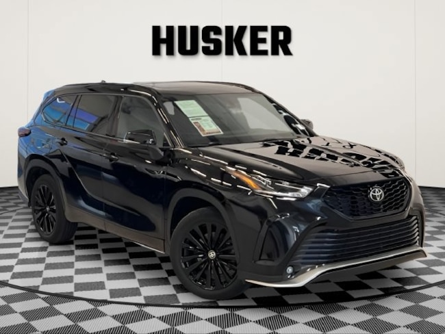 2025 Toyota Highlander LE SUV