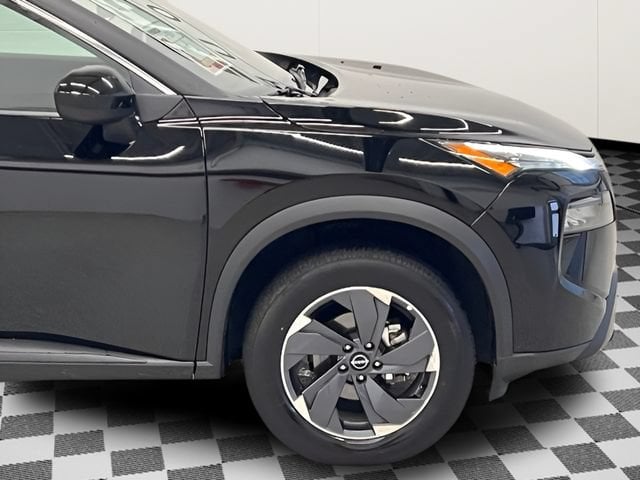 2025 Nissan Rogue SV - Photo 8