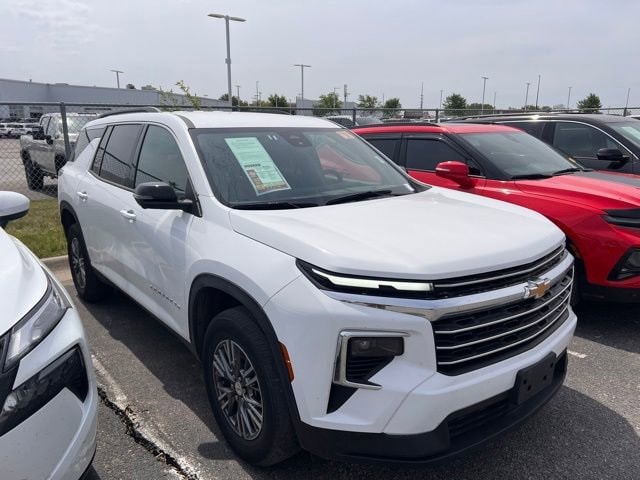 2024 Chevrolet Traverse AWD LT's photo