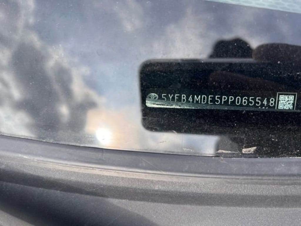 Used 2023 Toyota Corolla LE Sedan