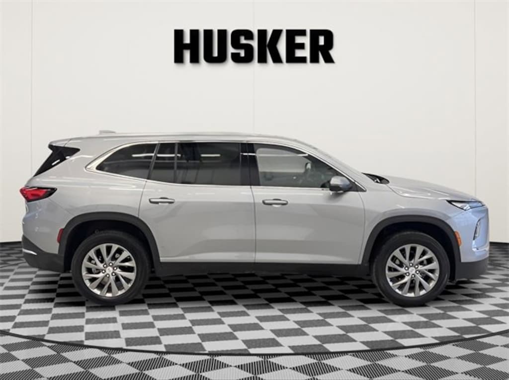 Used 2025 Buick Enclave Preferred SUV