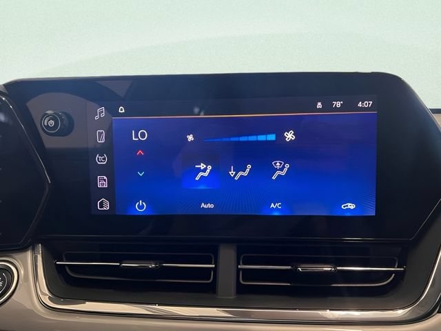 2025 Chevrolet Trax LT - Photo 22