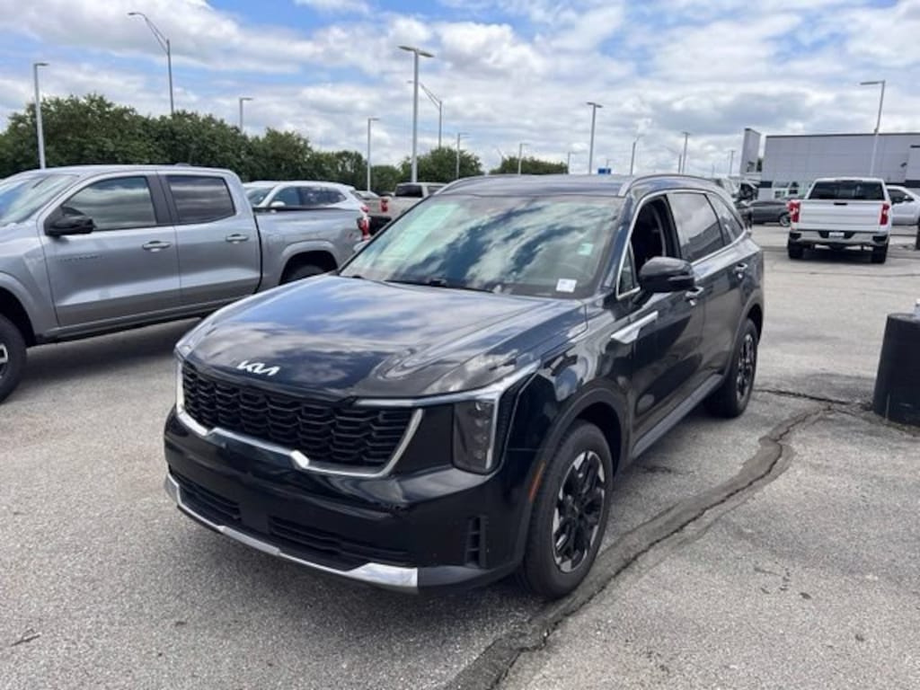 Used 2024 Kia Sorento S SUV