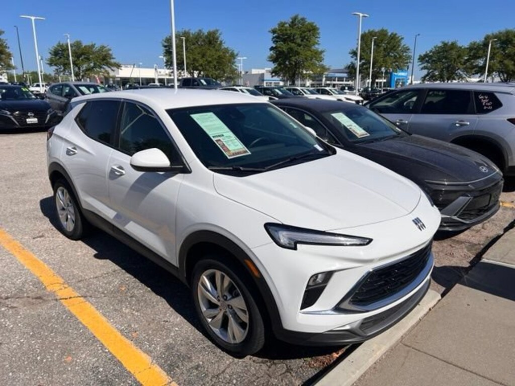 Used 2025 Buick Encore GX Preferred SUV