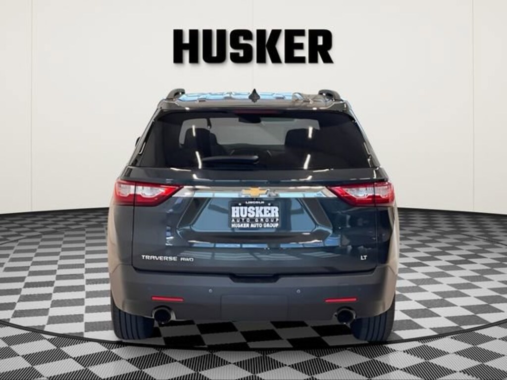 Used 2021 Chevrolet Traverse LT Cloth SUV