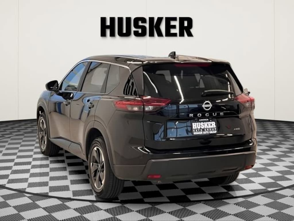 Used 2025 Nissan Rogue SV Intelligent AWD SUV