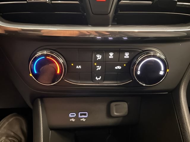2025 Buick Encore GX Preferred - Photo 21