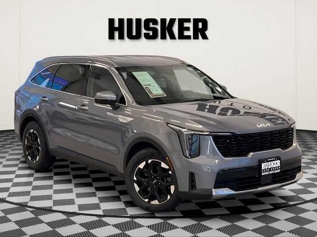2024 Kia Sorento S AT's photo