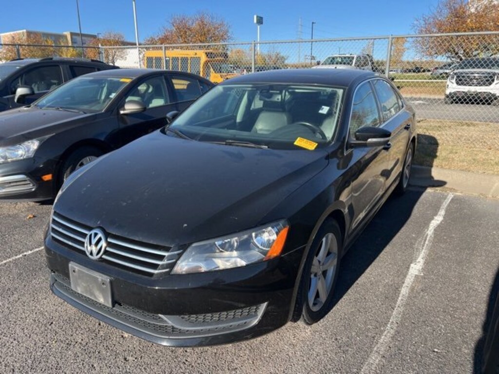 Used 2013 Volkswagen Passat SE
