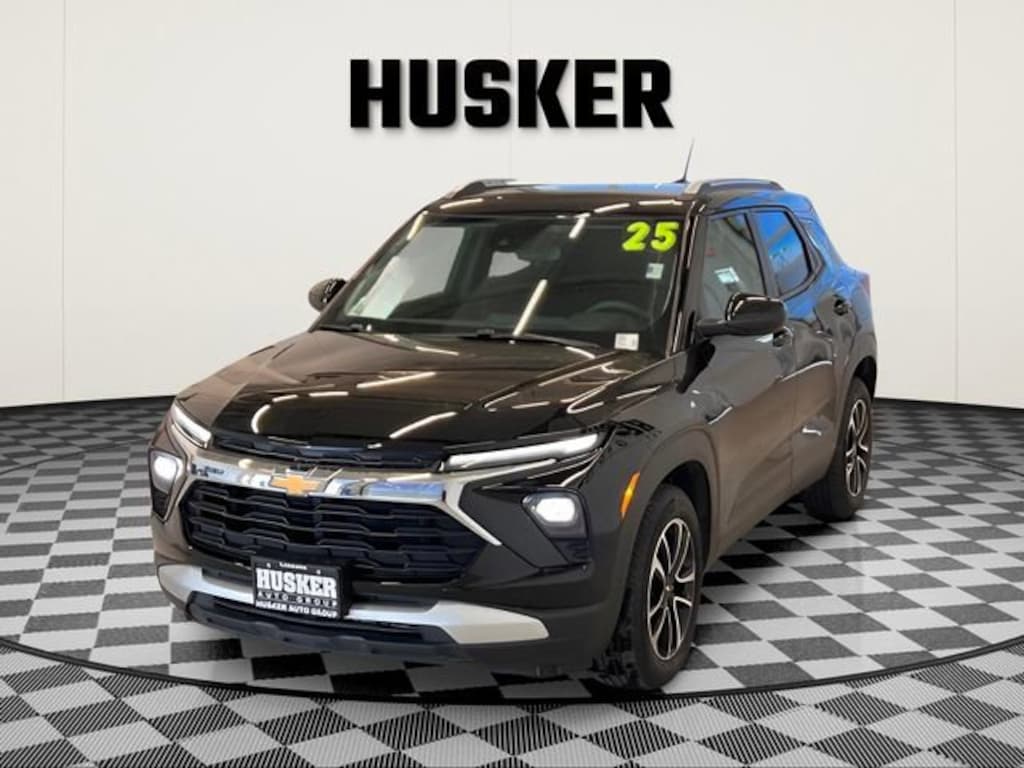 Used 2025 Chevrolet Trailblazer LT SUV