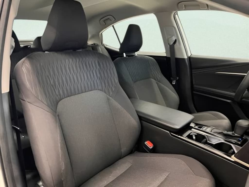 Used 2025 Toyota Camry LE