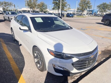 2024 Chevrolet Malibu 1LT Car