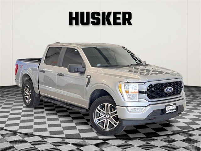 2021 Ford F-150 XL's photo