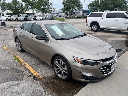 2022 Chevrolet Malibu LT Car