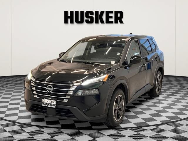 2025 Nissan Rogue SV - Photo 6