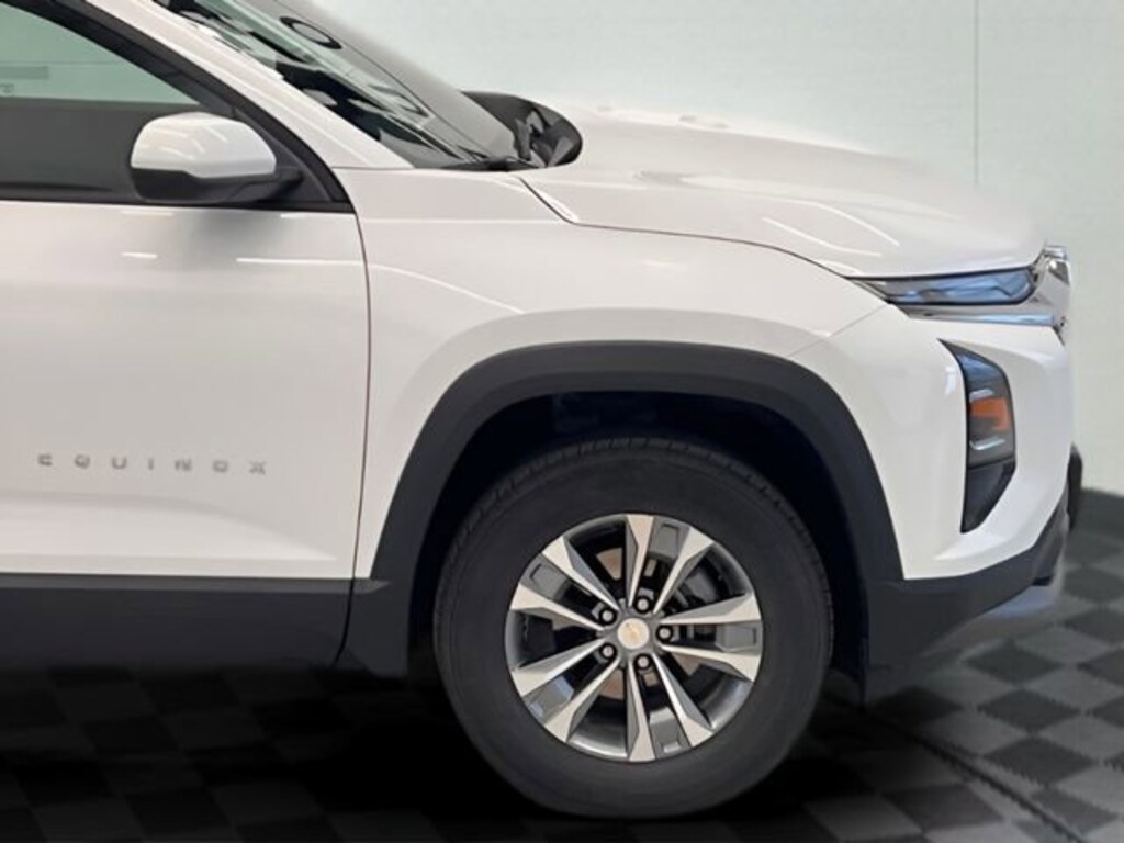 Used 2025 Chevrolet Equinox LT SUV