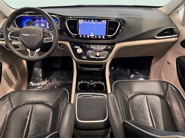 Used 2022 Gray Chrysler Limited image 24