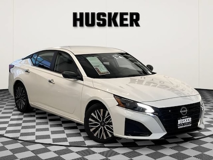 2025 Nissan Altima SV FWD Sedan